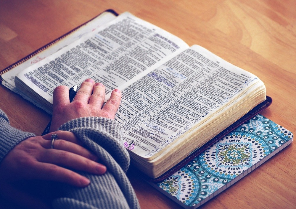 Read more about the article Teksty biblijne – jak je zrozumieć?